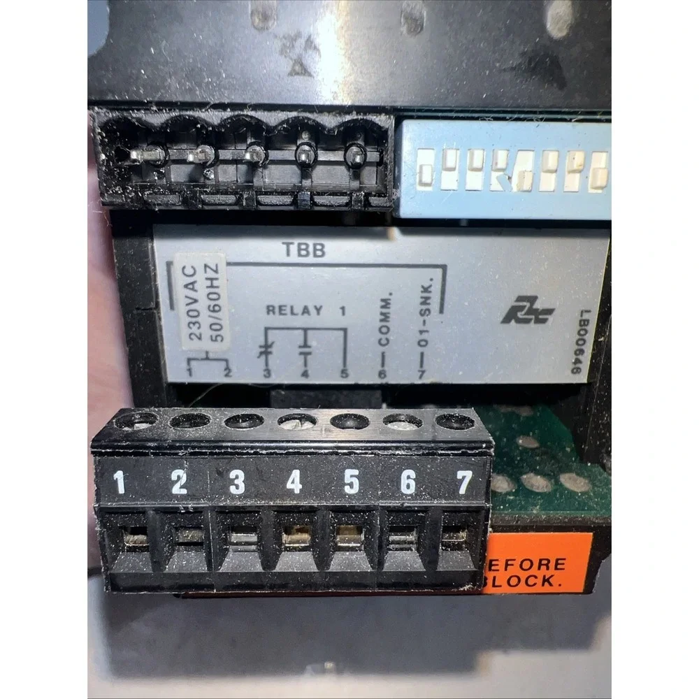 Red Lion Control LIBT1E Single Preset LCD Controller Libra Series 50/60HZ 230V